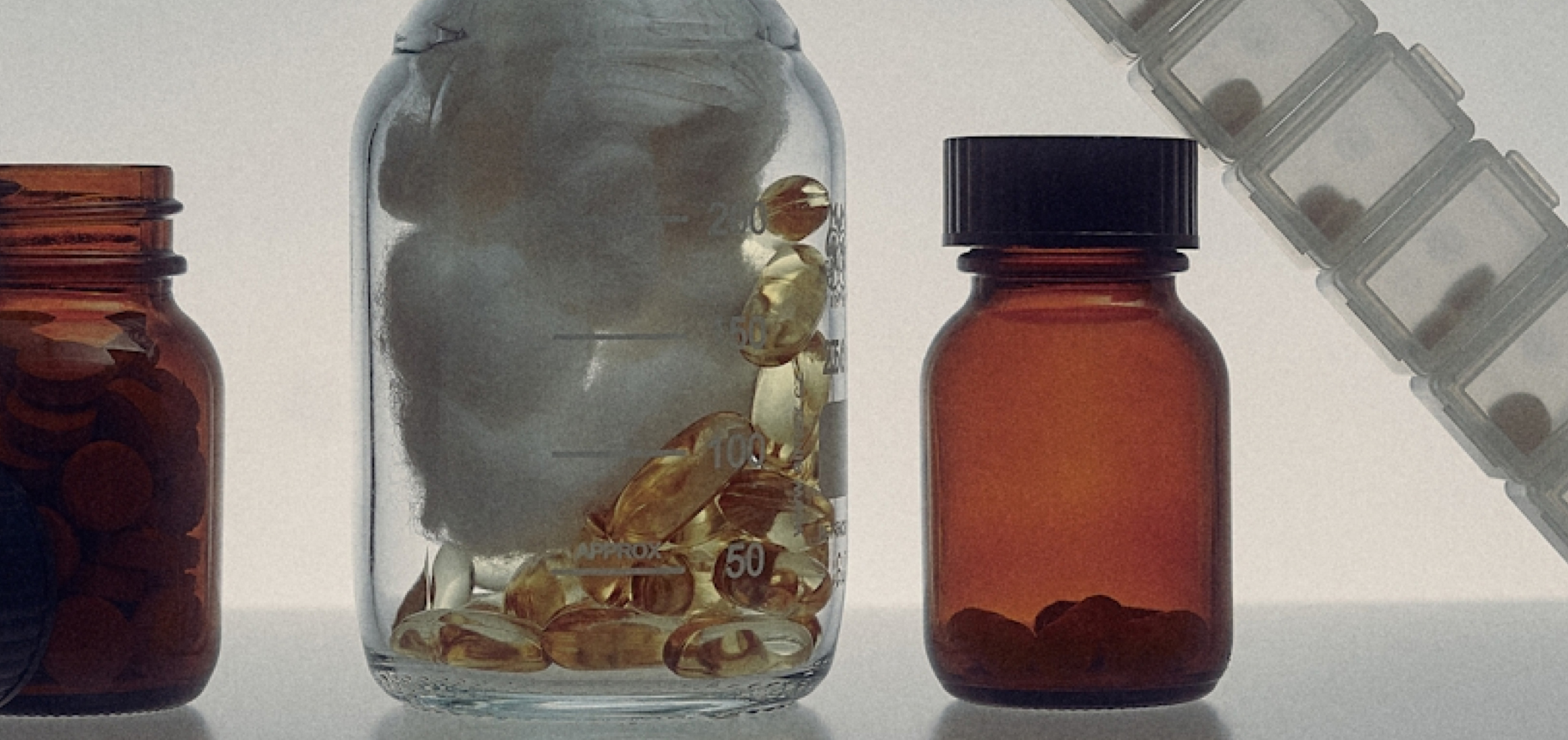 Probiotics vs. Antibiotics: Understanding Their Gut Impact